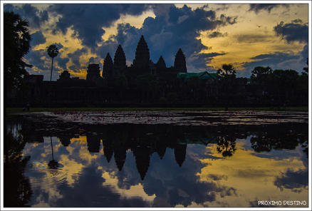 Amanecer en Angkor Wat
